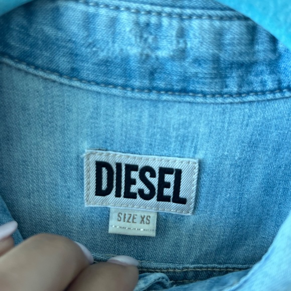 Diesel Light Wash Denim Shirt – XS Relaxed Fit - Picture 4 of 8